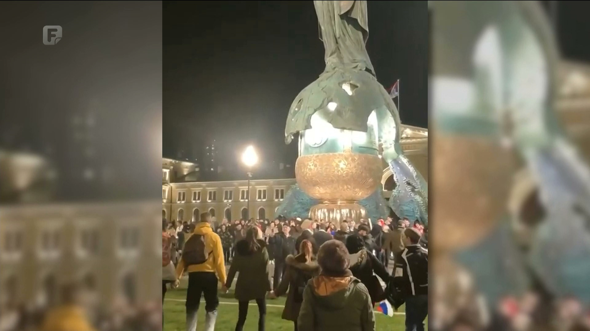 I u Srbiji protest - uz kolo